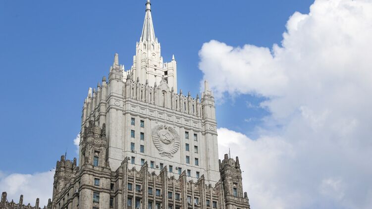 МИД РФ опубликовал список американцев, которые не смогут въехать в Россию. Фото: facebook.com/MIDRussia