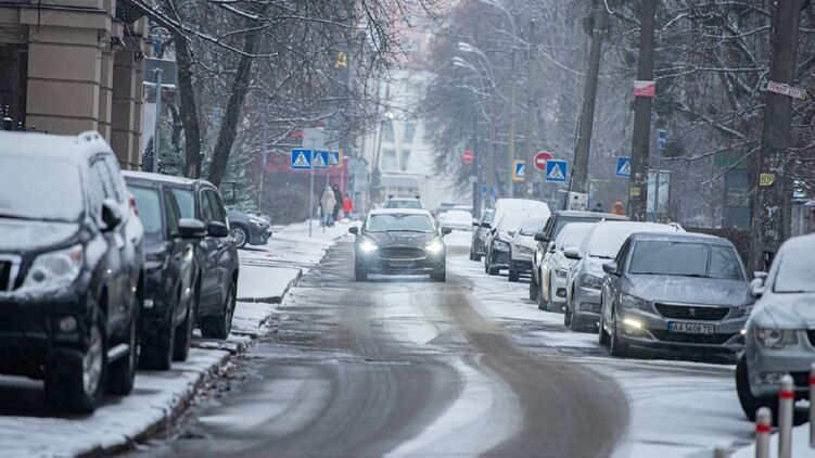 В Україну наступними вихідними повернеться класична зима. Фото "Країни"