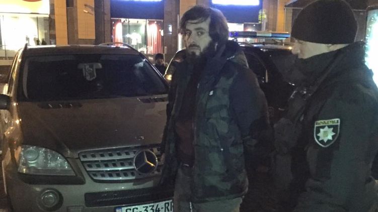 Темур Махаури во время задержания в январе 2017 года. Фото: "Киев оперативный"
