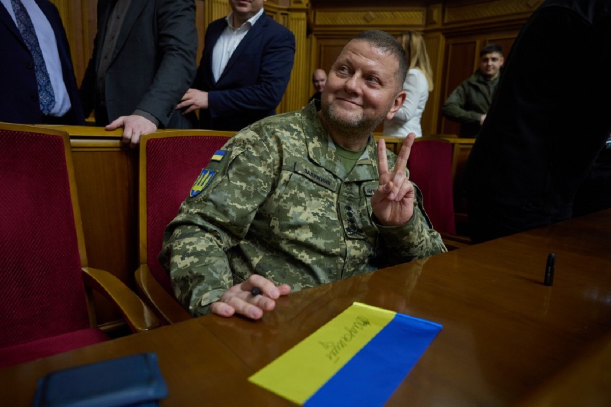 Валерий Залужный находится под угрозой отставки